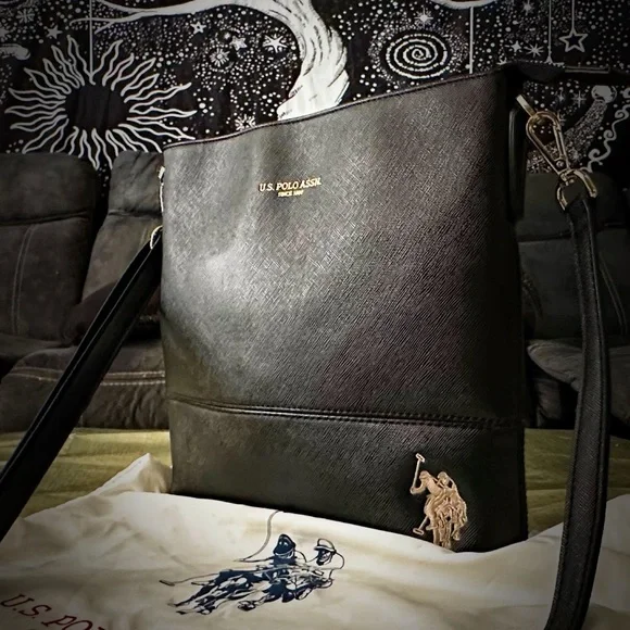 Vintage U.S. Polo Assn.Tan Interior crossbody purse - Picture 8 of 16